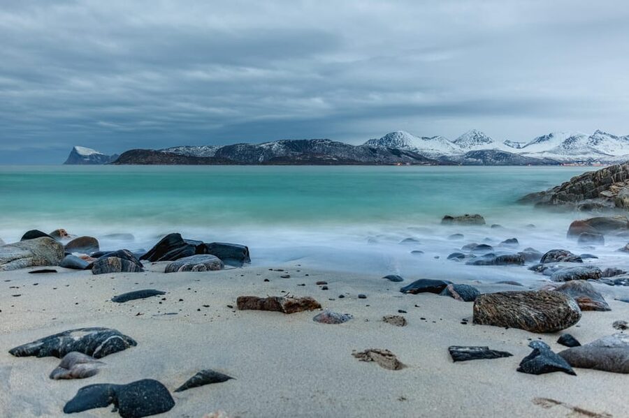 Tromsø: Fjords and Sommarøy Islands Tour with Salmon Picnic - Winter clothing is part of the ticket