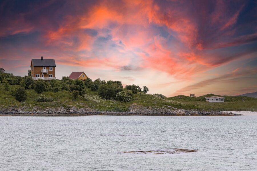Tromso: Guided Fjord Expedition in Kvaløya with Light Lunch - Should you book it?
