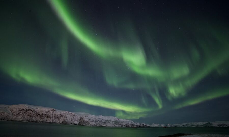 Tromso: Northern Lights Chase with Photo Package Included - What the 6.5-hour evening looks like