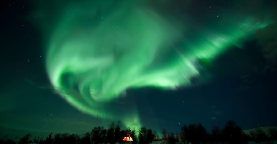 Tromsø: Northern Lights Husky Visit with Traditional Dinner - What the $187 price buys you