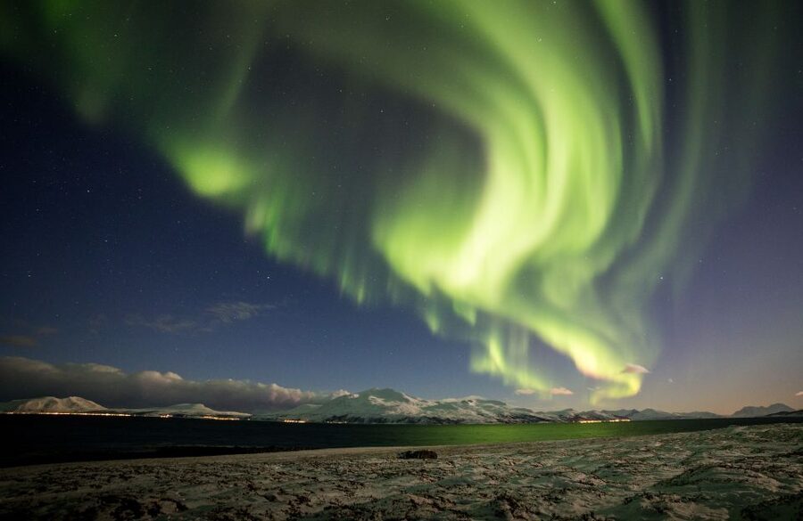 Tromso: Northern Lights Photography Tour by Bus (or miniBus) - Should you book the Northern Lights bus tour?