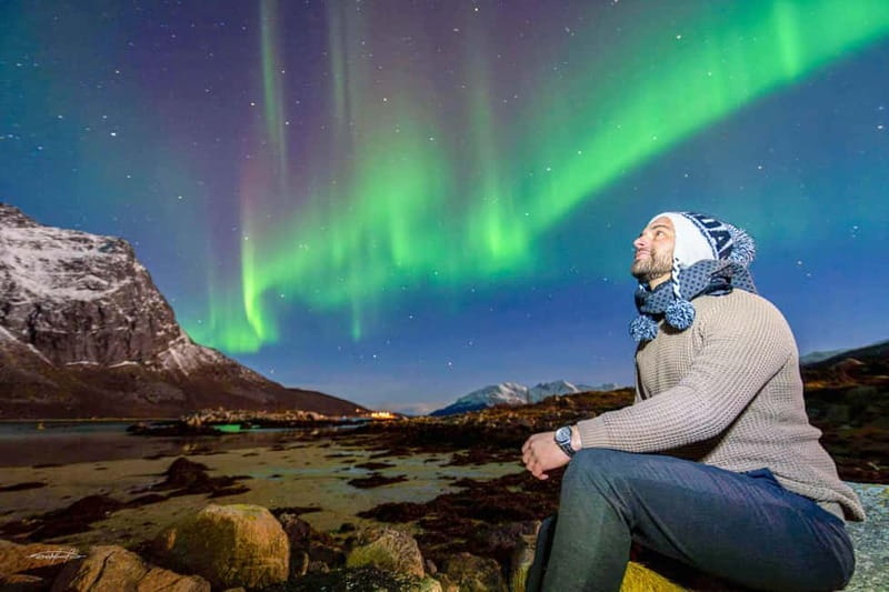 Tromsø: Northern Lights Safari - Leaving Skaret by Vander after dark