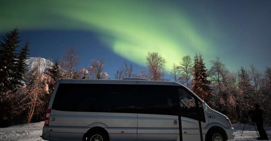 Tromsø: Northern Lights Trip with Campfire and Snacks - Is $150 a fair price?