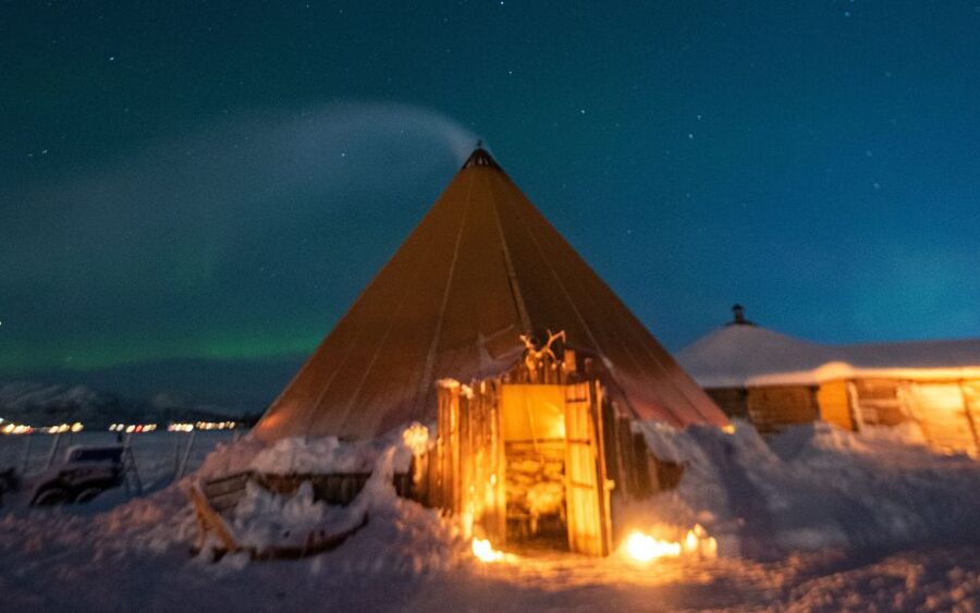 Tromsø: Reindeer Camp Dinner with Chance of Northern Lights - The Northern Lights are a bonus, not the product