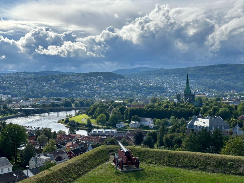 Trondheim: 2-hour City Walking Tour - Bakklandet keeps its wooden character