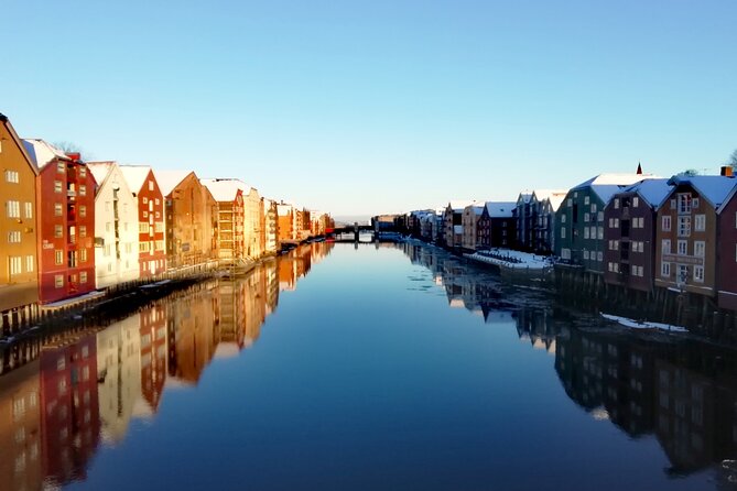 Trondheim: Discover the city of kings with a local guide - Nidaros Cathedral: Trondheim’s grand opening scene