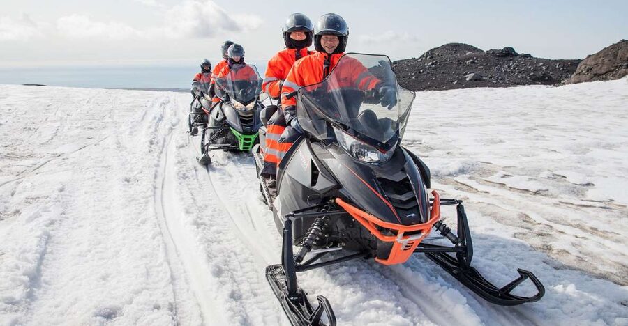 Vik: Mýrdalsjökull Snowmobile Adventure - Learning the snowmobile controls