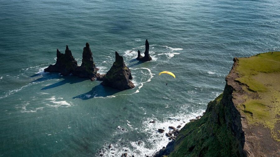Vík: Paragliding Tandem Flight - Who should book this flight?