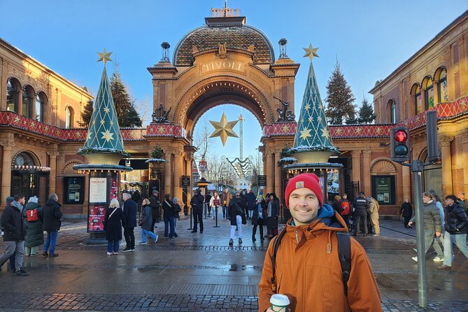 Walk & Canal Tour: Copenhagen Highlights + Changing of the Guards - Christiansborg connects royal power with modern Denmark