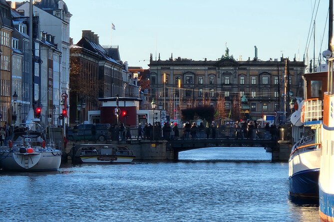 Walk & Canal Tour: Copenhagen Highlights + Changing of the Guards - The harbor ride gives Copenhagen a different shape