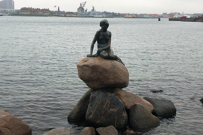 Walking tour - Copenhagen Old Town & Tivoli Park included - City Hall Square and the final walk along Strøget