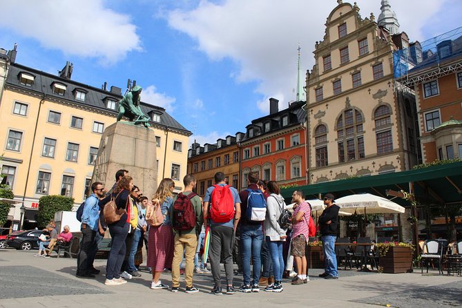 Walking Tour of Stockholm Old Town - The narrowest street and a memorable route