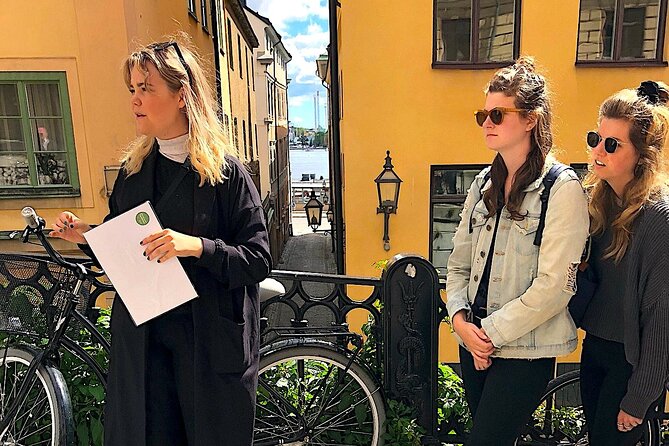 Walking Tour of Stockholm's Old Town, Gamla Stan - Mynttorget and the route toward the palace